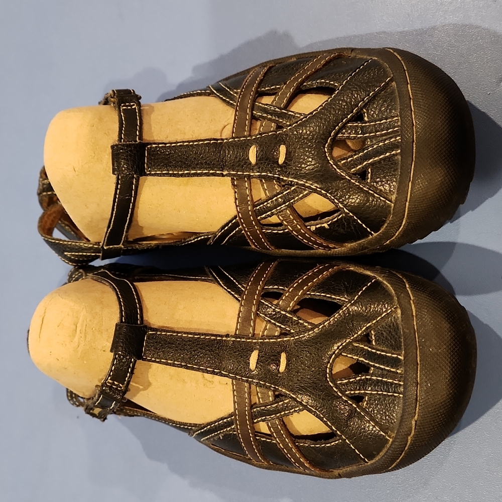 JAMBU, black cushioned, strappy sandals, size 8M #1058
